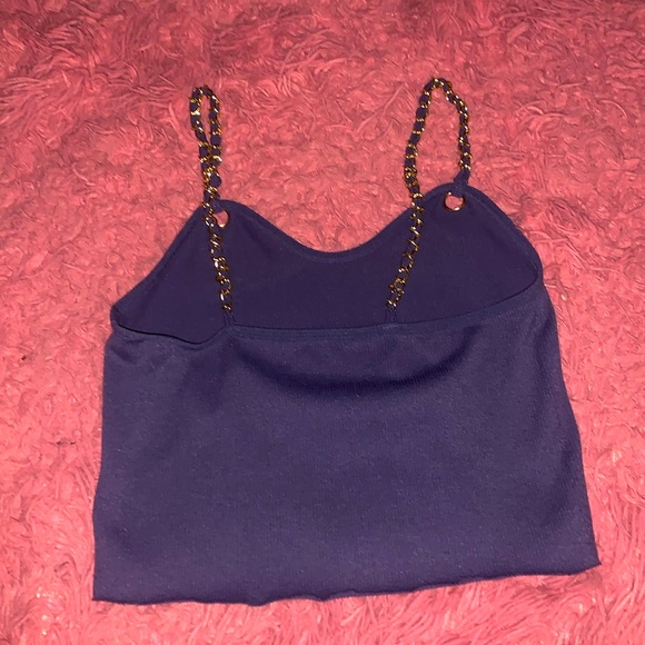 Blue tank crop top w faux gold chain straps - Picture 3 of 3